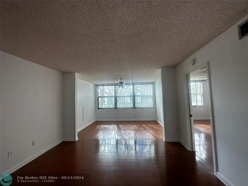 Image 10 of 27 For 10344 Clairmont Cir  306