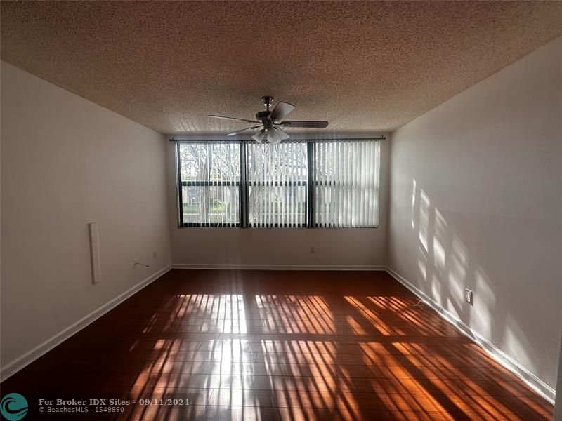 Image 17 of 27 For 10344 Clairmont Cir  306