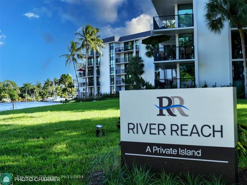 1201 River Reach Dr  412