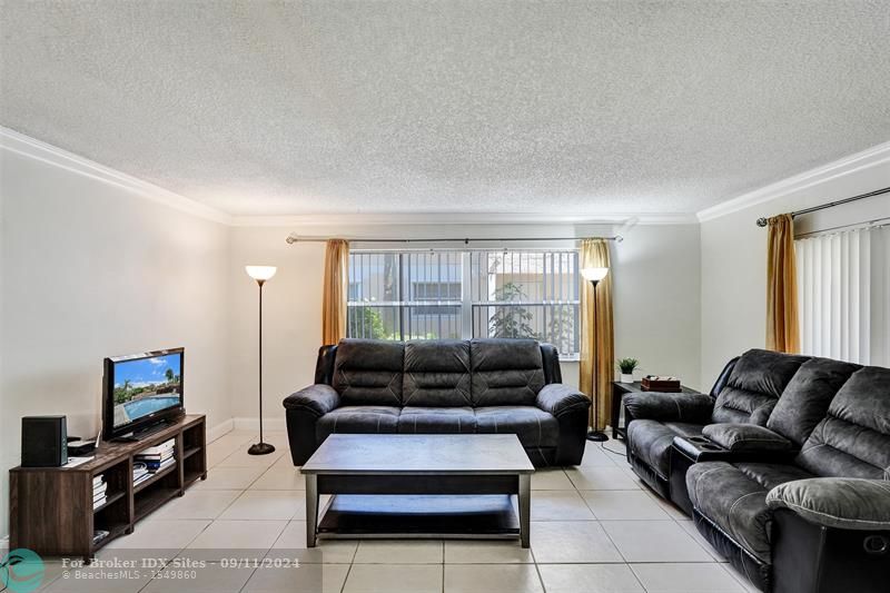 Image 10 of 26 For 12215 Royal Palm Blvd  4q