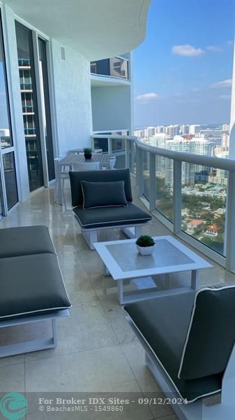 Image 4 of 18 For 15901 Collins Ave  3603