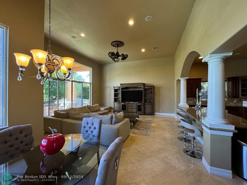 Image 19 of 54 For 12481 Stonebrook Cir