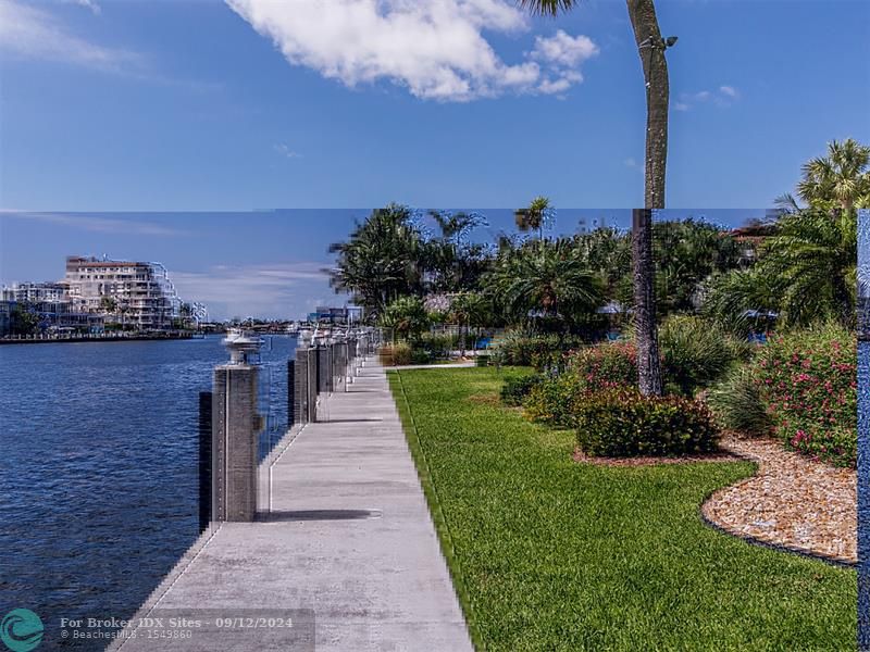 Image 27 of 29 For 888 Intracoastal  16e