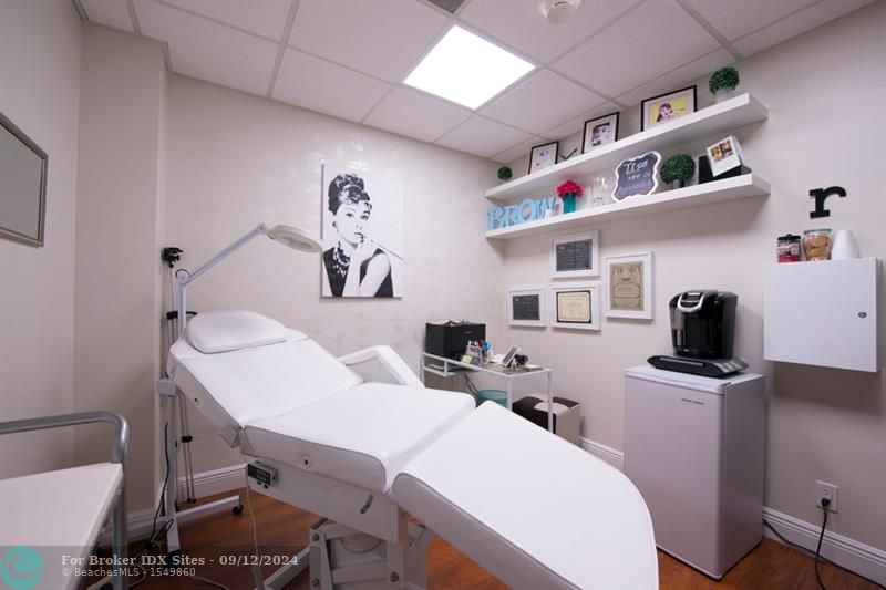 Image 8 of 13 For 9900 Sample Rd  Medspa Sui