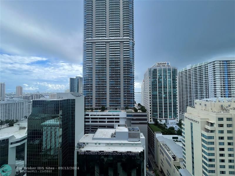 Image 3 of 39 For 1060 Brickell Ave  2501