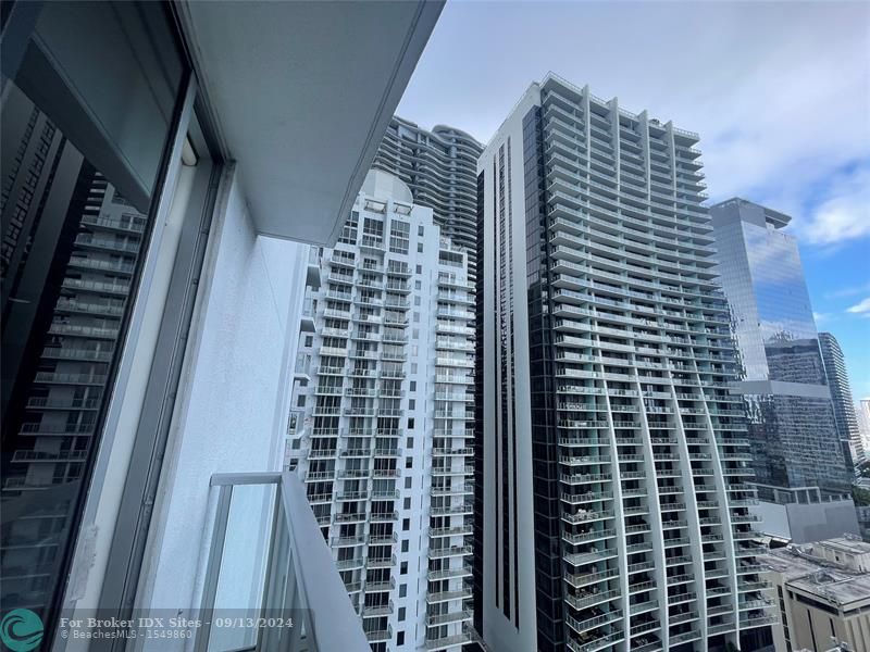 Image 38 of 39 For 1060 Brickell Ave  2501