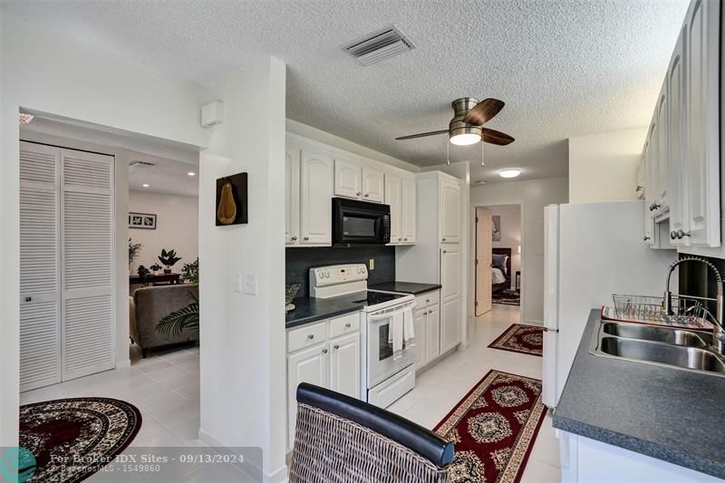 Image 26 of 34 For 2624 Carambola Cir  1710