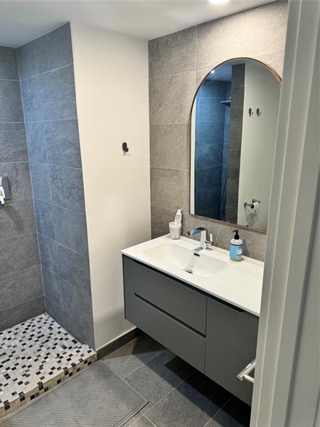 Image 32 of 42 For 2020 Coral Reef Dr