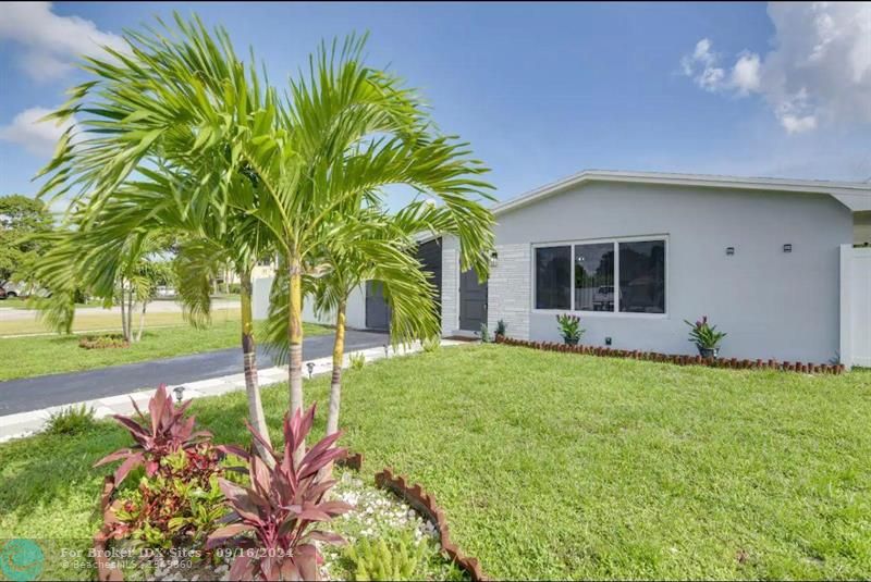 Details for 6599 Roosevelt St, Hollywood, FL 33024