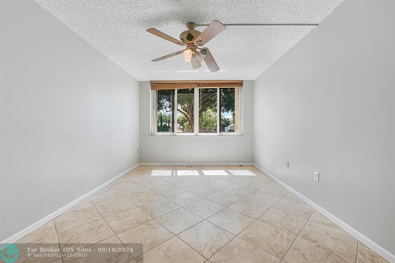 Image 8 of 30 For 6670 Royal Palm Blvd  105k