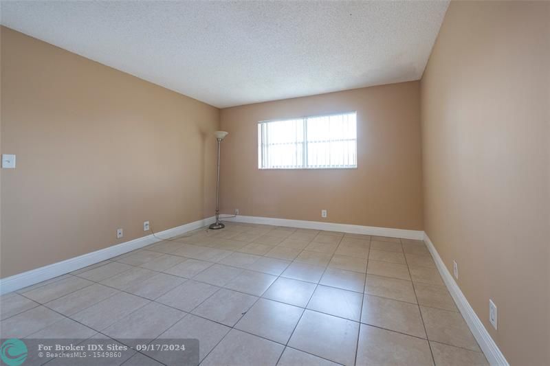 Image 7 of 20 For 7901 Colony Cir  206