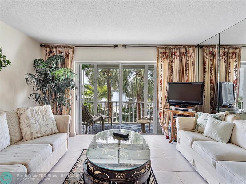 Details for 2200 Diana Dr  212, Hallandale Beach, FL 33009