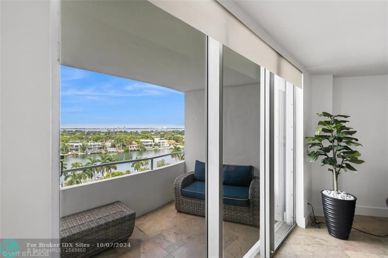 Image 6 of 42 For 5161 Collins Ave  1118