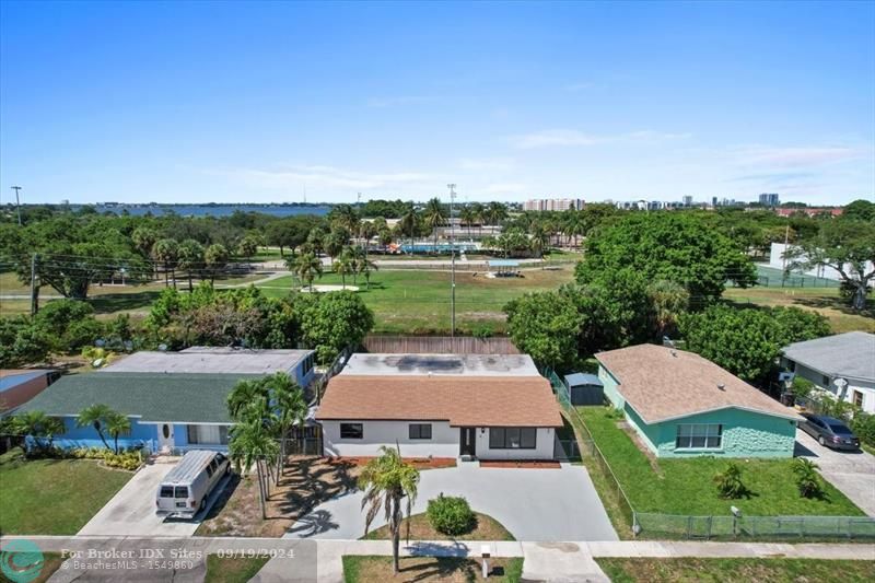 Details for 1349 13th St, West Palm Beach, FL 33401