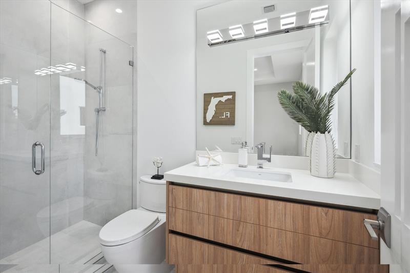 Image 30 of 38 For 2620 Aurelia Pl