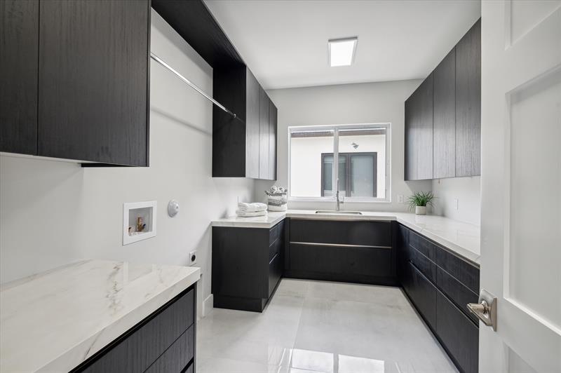 Image 35 of 38 For 2620 Aurelia Pl
