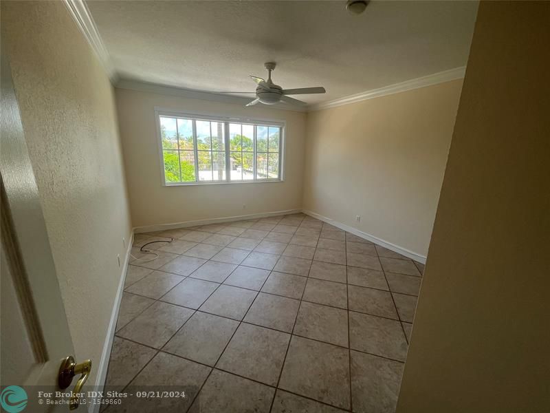 Image 18 of 32 For 1515 Broward Blvd  304