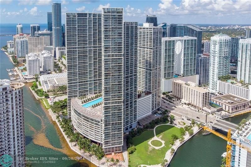 Image 5 of 42 For 465 Brickell Ave  2706