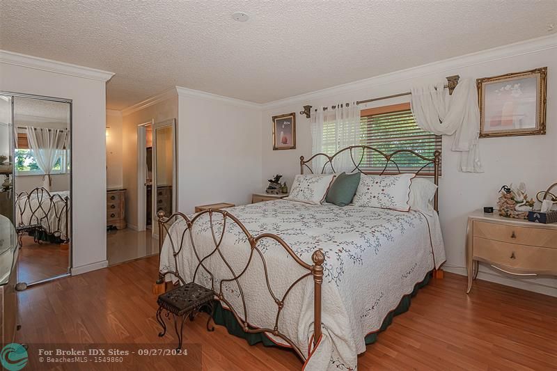 Image 18 of 27 For 2420 81st Ave  402