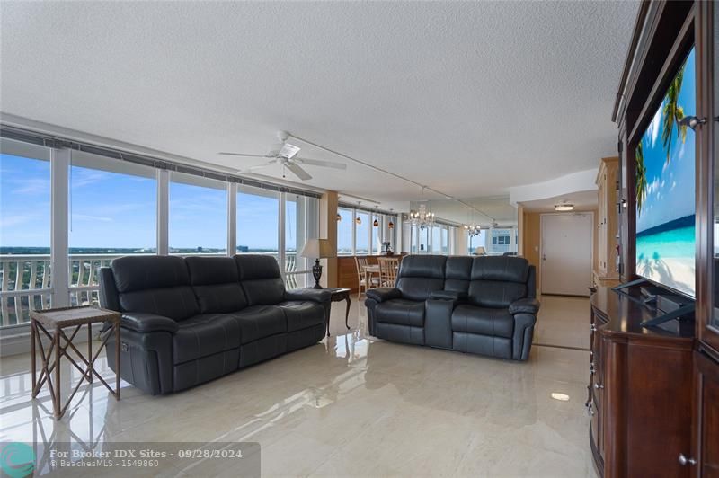 Image 8 of 50 For 4020 Galt Ocean Dr  1202