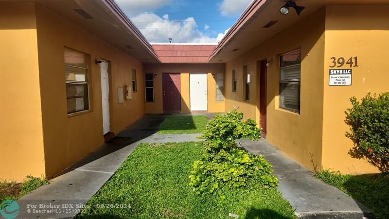 Details for 3941 30th Ter  4, Lauderdale Lakes, FL 33309