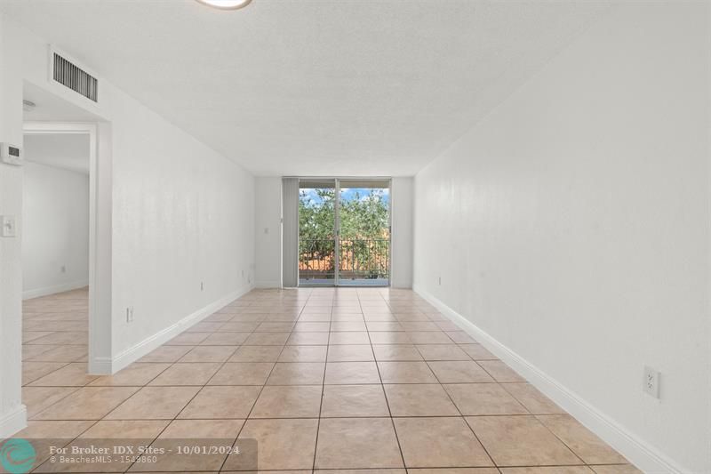 Image 6 of 34 For 1805 Sans Souci Blvd  426