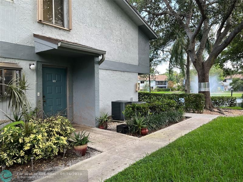 Details for 2721 Oakland Forest Dr  104, Oakland Park, FL 33309