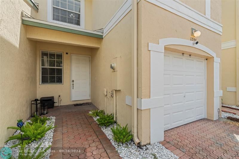 Details for 11744 47th Dr, Coral Springs, FL 33076