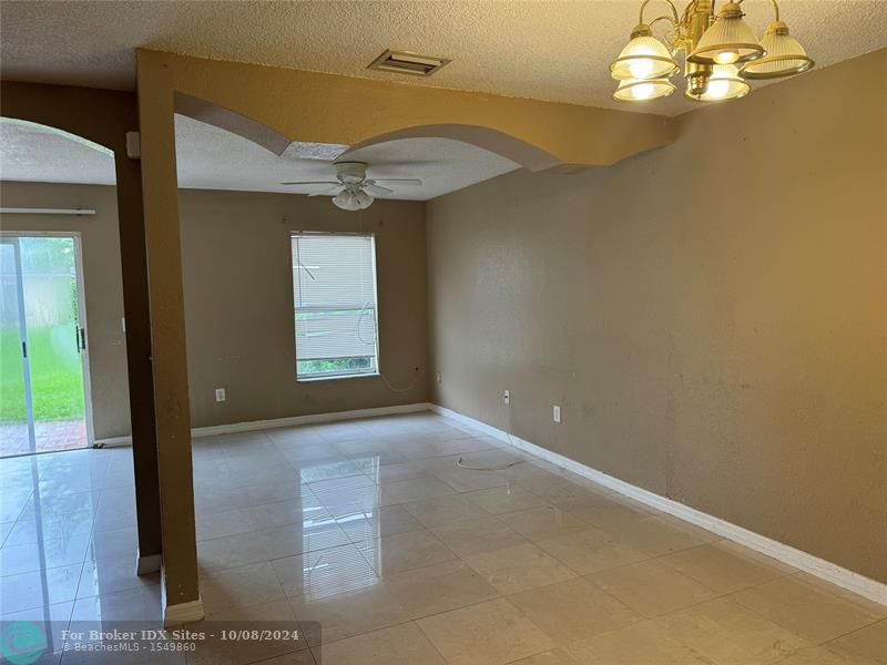 Image 6 of 20 For 8968 53rd Ct