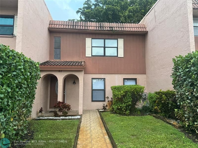 Details for 17 Madrid Ln, Fort Lauderdale, FL 33324