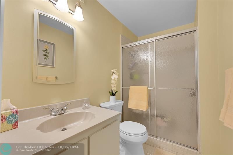 Image 18 of 46 For 7452 Ashmont Cir  310