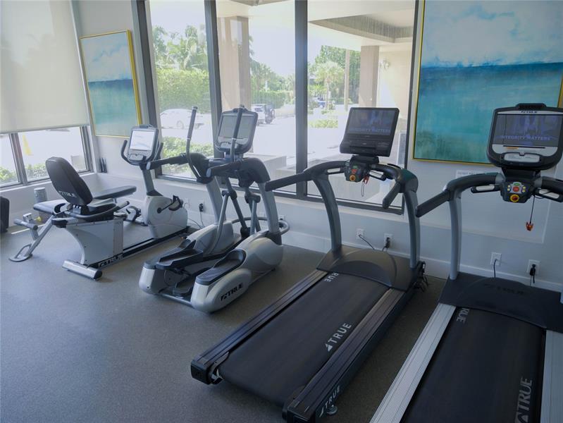 Image 50 of 65 For 2000 Ocean Blvd  2p