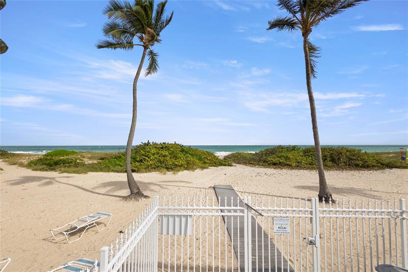 Image 58 of 65 For 2000 Ocean Blvd  2p