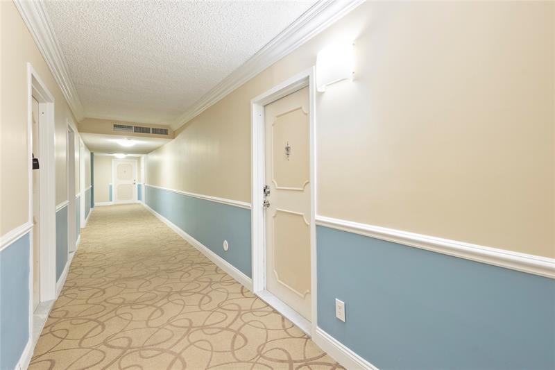 Image 8 of 65 For 2000 Ocean Blvd  2p