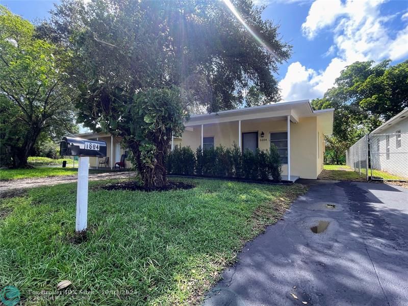 Details for 1604 7th Pl  , Fort Lauderdale, FL 33311