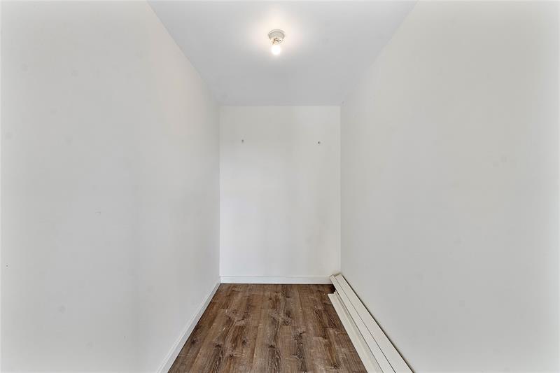 Image 21 of 28 For 4174 Inverrary Dr  1002