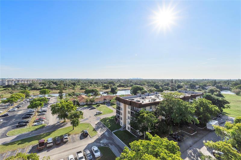 Image 28 of 28 For 4174 Inverrary Dr  1002