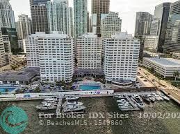 Image 2 of 30 For 905 Brickell Bay Dr  1924