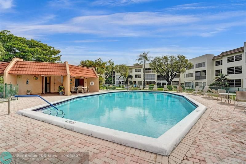 Image 40 of 44 For 6800 Royal Palm Blvd  308f