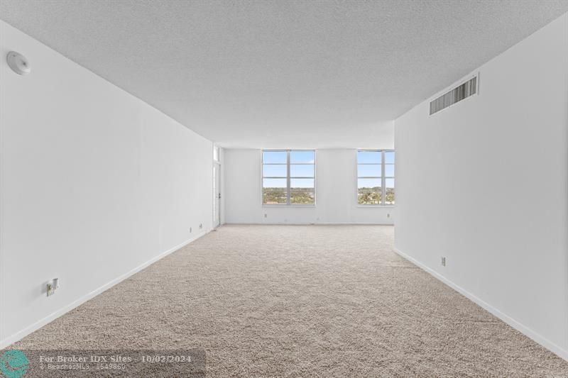 Image 11 of 34 For 2851 Ocean Blvd  6-f