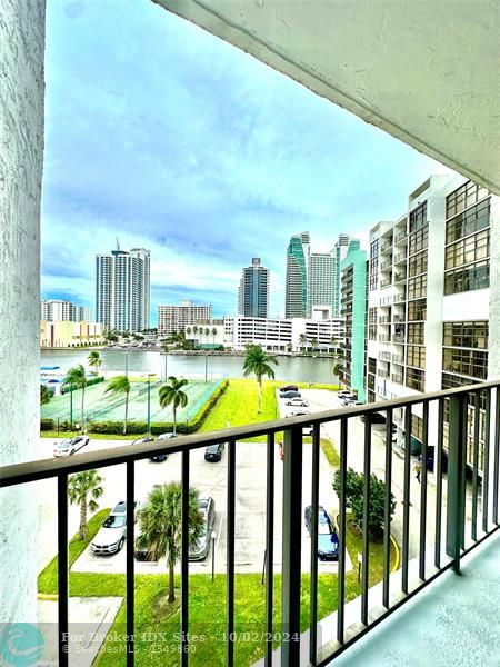 Details for 400 Leslie Dr  604, Hallandale Beach, FL 33009