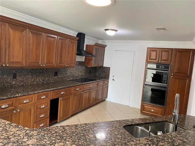 Image 2 of 14 For 22761 Neptune Road