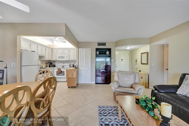 Image 27 of 46 For 4980 Sabal Palm Blvd  330