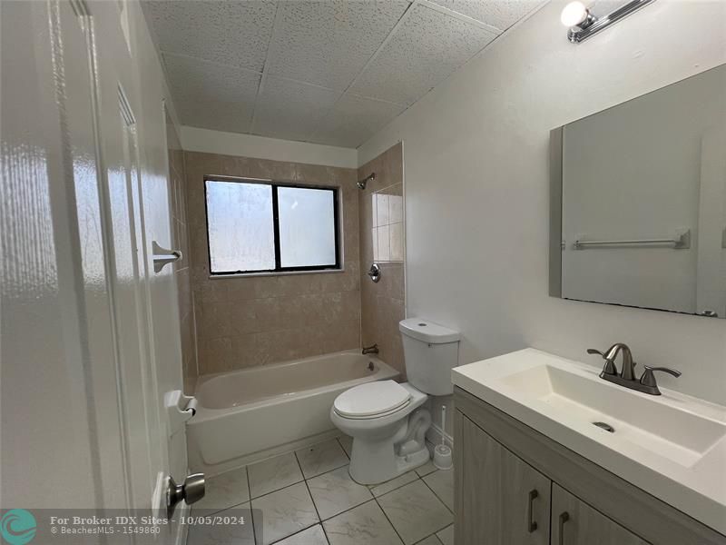 Image 5 of 12 For 11366 Royal Palm Blvd  11366