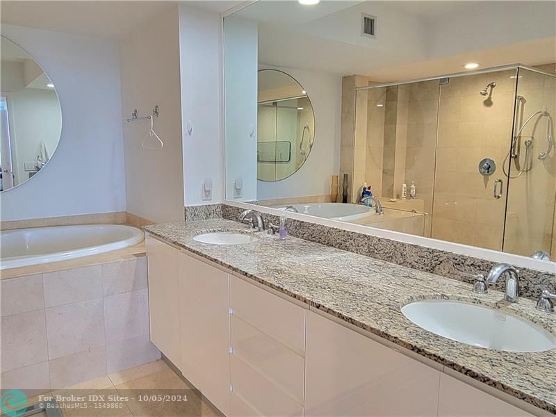 Image 11 of 24 For 1830 Ocean Dr  5111