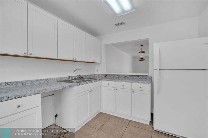 Image 11 of 31 For 1610 93rd Ave  303