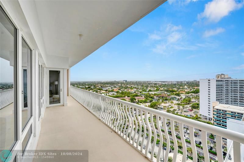 Image 43 of 47 For 4020 Galt Ocean Dr  1807