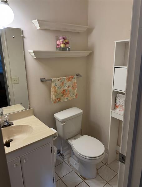 Image 12 of 19 For 140 Cypress Club Dr  409