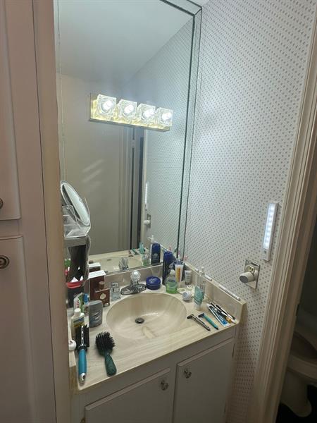 Image 17 of 19 For 140 Cypress Club Dr  409
