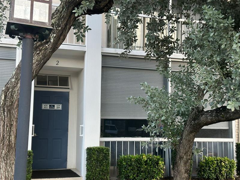 Image 3 of 19 For 140 Cypress Club Dr  409